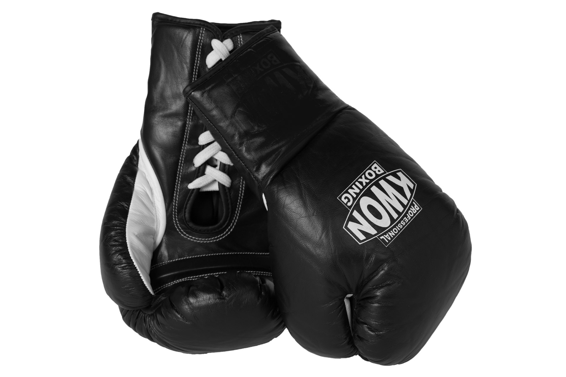 Boxing gloves with laces